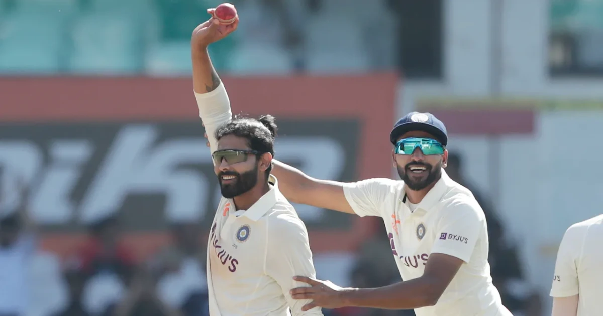 WATCH: Ravindra Jadeja Accused Of Ball Tampering; Here's Real Truth Behind Viral Video